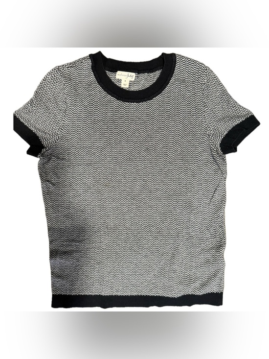 Maison Jules Dresses & Skirts - Maison Jules Black & White Chevron Knit Tee with Contrasting Trim